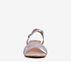 Kelly & Katie Katie-01 Evening Sandal size 6 in good condition w/box silver